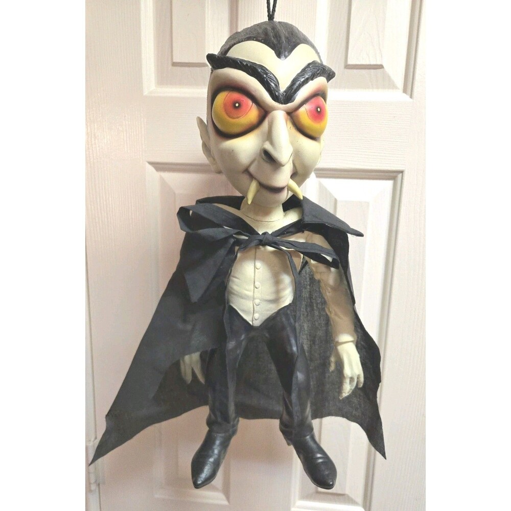 VTG 70's Rubber Hanging Vampire Dracula Halloween Decor Paper Magic Scranton PA